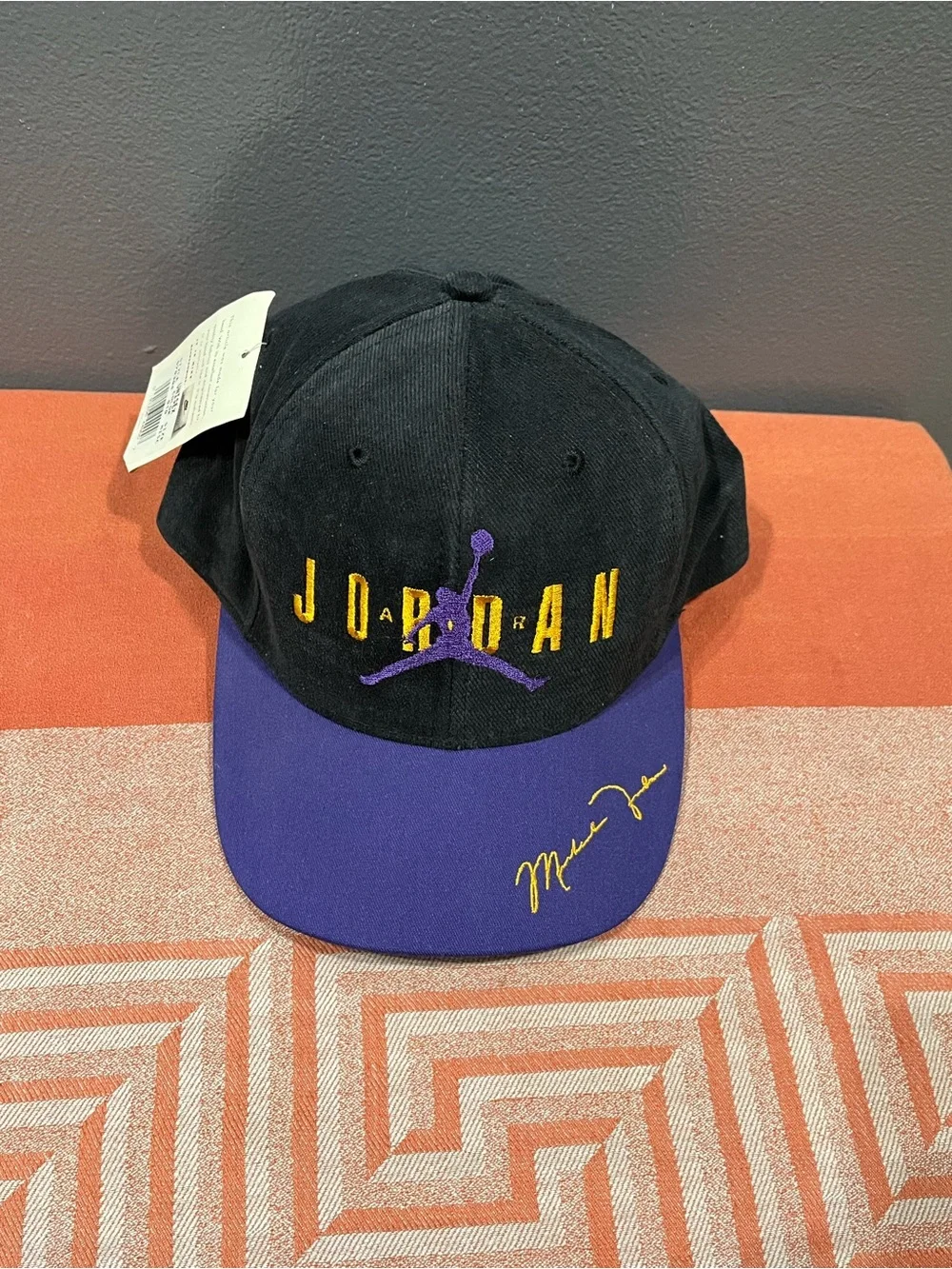 Vintage 1990’s Nike Air Michael Jordan Restaurant Exclusive SnapBack Hat.